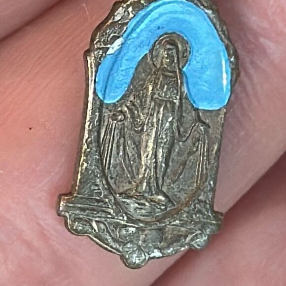 Vintage Catholic Blue Enamel Miraculous Medal Mary Religious Pin Pendant Jesus 9 - Picture 8 of 16